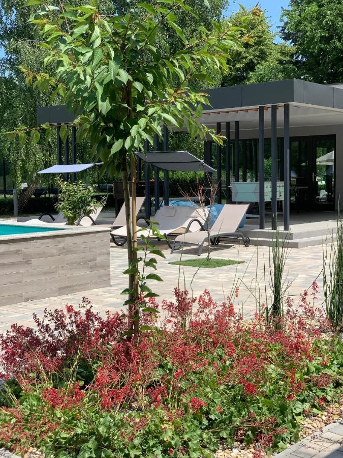 Mohacsi Wellness Vendeghaz Es Lovasklub Ξενοδοχείο Εξωτερικό φωτογραφία