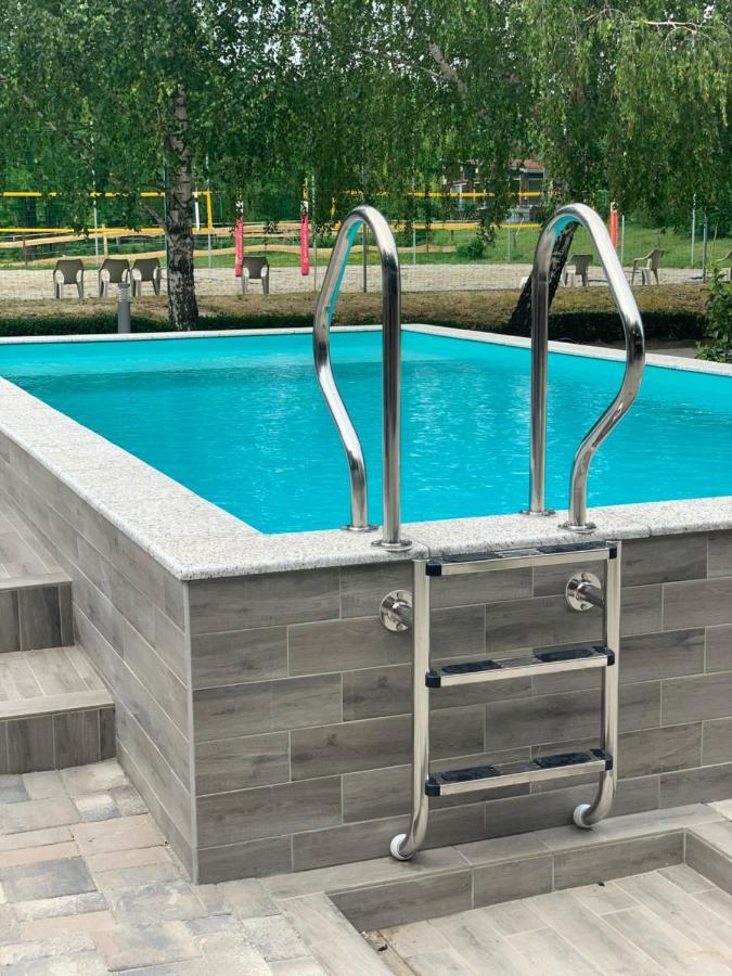 Mohacsi Wellness Vendeghaz Es Lovasklub Ξενοδοχείο Εξωτερικό φωτογραφία