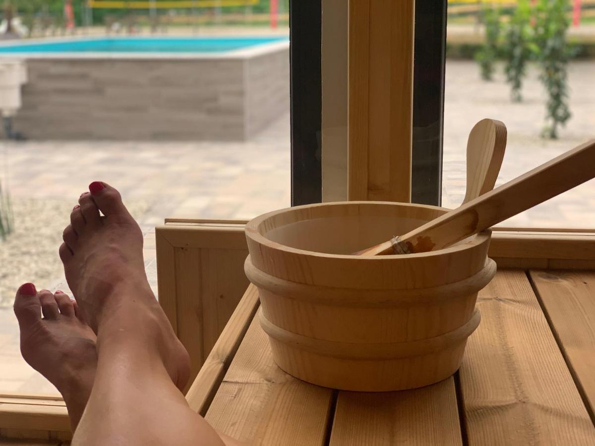Mohacsi Wellness Vendeghaz Es Lovasklub Ξενοδοχείο Εξωτερικό φωτογραφία